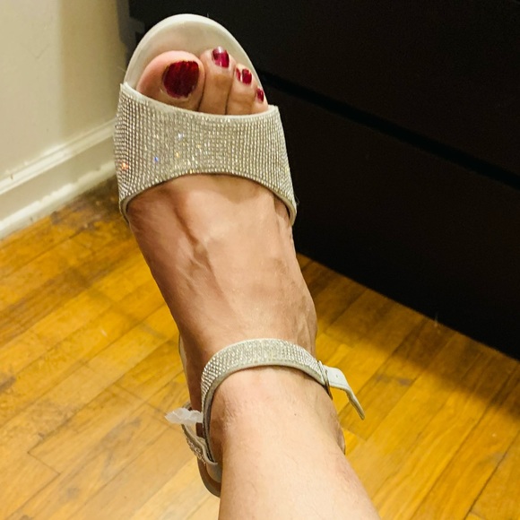 Holiday Heels SUGAR Priscilla NWB holiday Christmas wedding sexy  heels silver - Picture 9 of 9